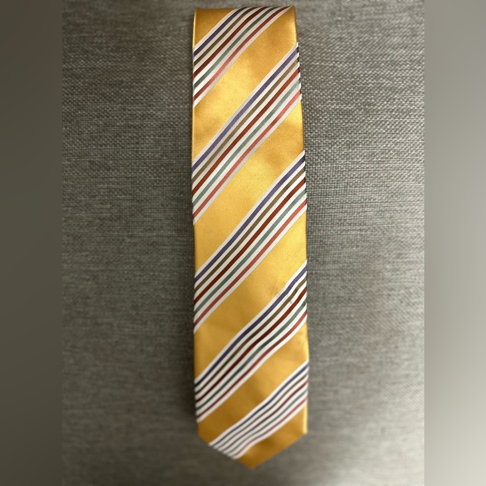 Gold striped tie